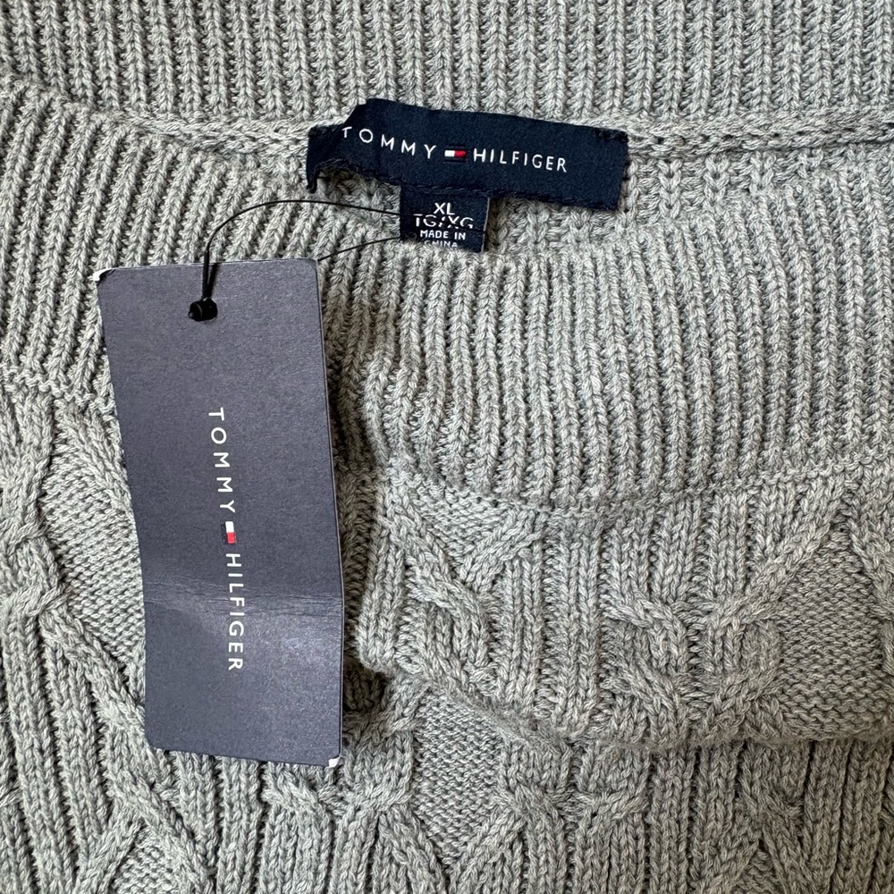 Tommy Hilfiger grey cable knit pullover crewneck cotton sweater, sz XL - Picture 2 of 7